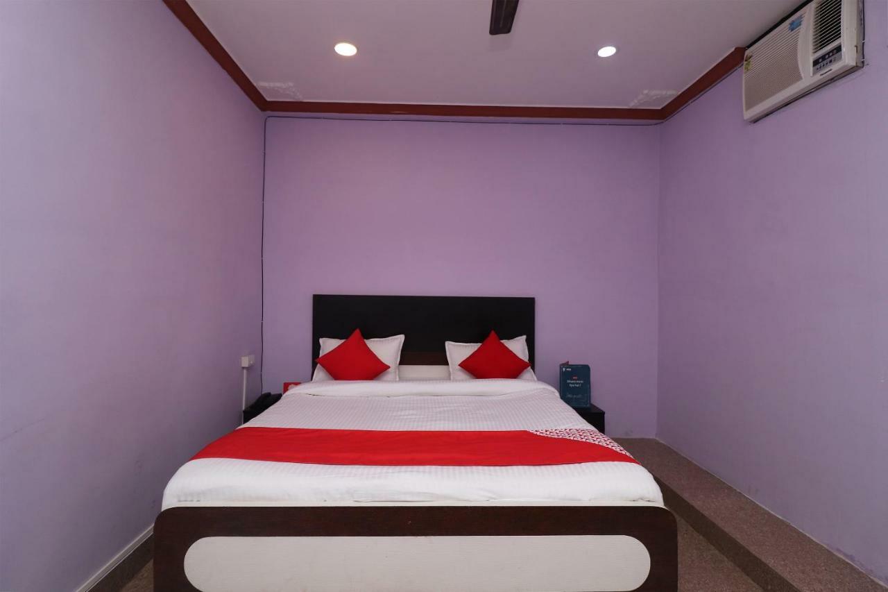 Oyo 31112 Hotel Abhinandan Palace Rāipur Dış mekan fotoğraf